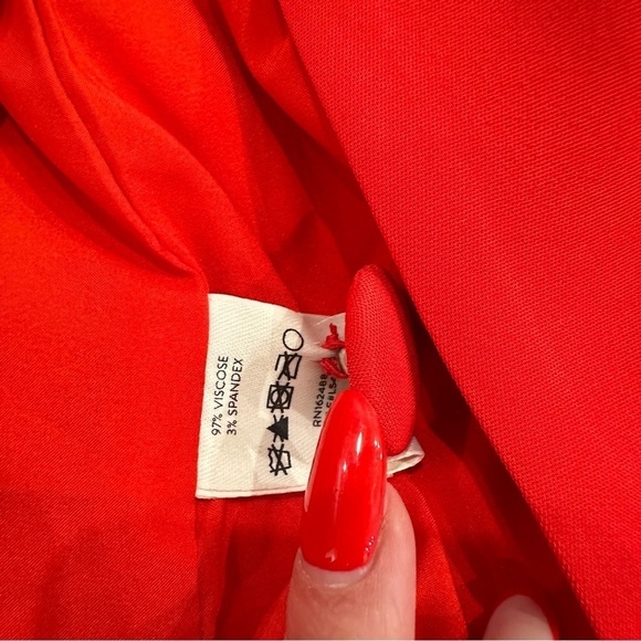 NWOT Lita by Ciara red blazer size small - Picture 7 of 7